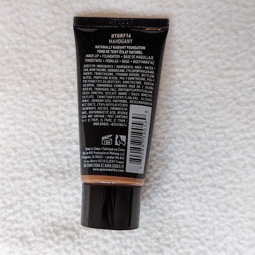 🌷4/$20 Mahogany BTGRF16 Born To Glow Naturally Radiant Foundation NYX - Picture 4 of 7